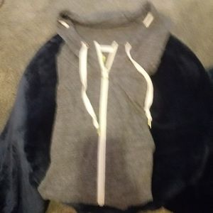 Gray hoody size meduim
